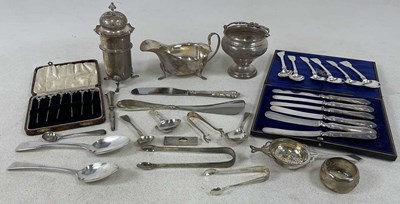 Lot 422 - A group of small silver including a George VI...