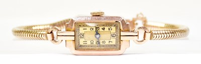 Lot 1606 - A 9ct yellow gold ladies' wristwatch, the...