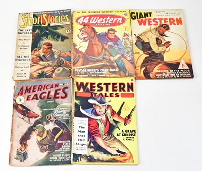 Lot 940 - Five vintage pulp magazines, comprising 'Short...