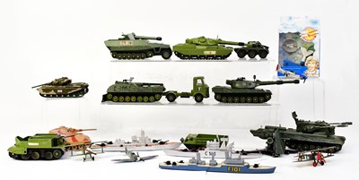 Lot 250 - A quantity of loose military vehicles from...