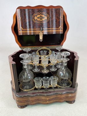 Lot 6 - A good quality 19th century French amboyna,...