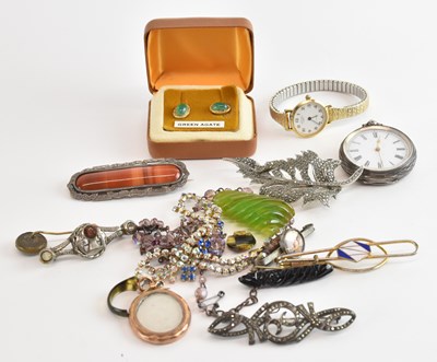 Lot 1540 - A group of mixed modern, vintage and antique...