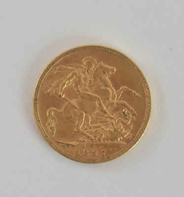 Lot 1586 - A Victoria full sovereign, 1897, old head,...