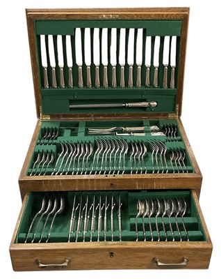 Lot 1003 - An early to mid 20th century oak cased eight...