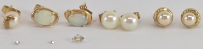 Lot 1453 - A pair of 9ct yellow gold seed pearl set...
