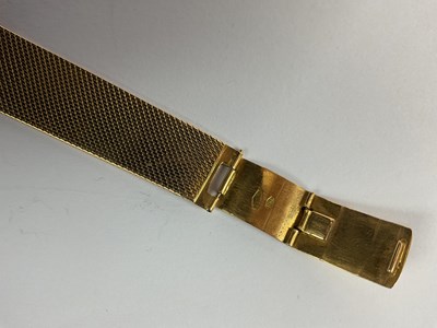 Lot 609 - EBERHARD CO; a 18ct yellow gold gentleman's...