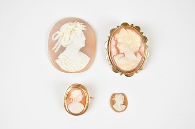 Lot 101 - A Victorian cameo style brooch with yellow...