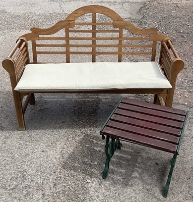 Lot 677 - A Lutyens garden bench, 46 x 118 x 50cm,...