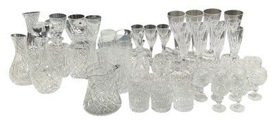 Lot 580 - A quantity of assorted cut and crystal glass,...