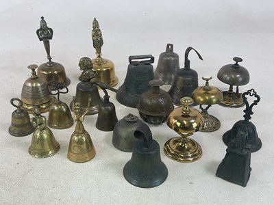 Lot 193 - A group of tabletop and hand bells.
