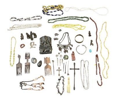 Lot 652 - A quantity of African and ethnic jewellery,...