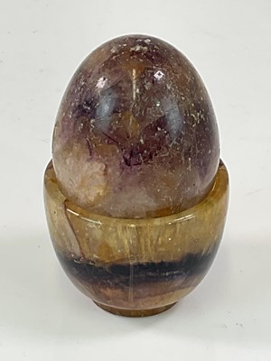 Lot 21 - A Derbyshire fluorspar 'Blue John' small bowl,...