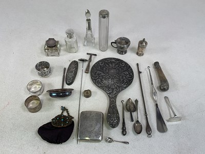 Lot 453 - A group of small silver including a cigarette...