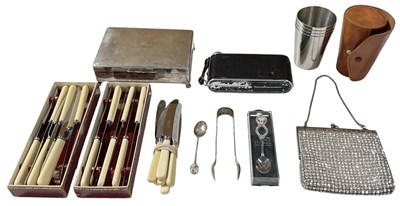 Lot 294 - A group of various mixed collectables,...