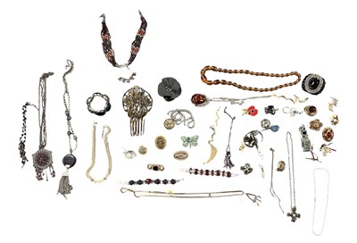 Lot 1551 - Various mixed costume jewellery including an...