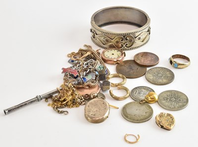 Lot 1534 - Various items of costume jewellery including a...