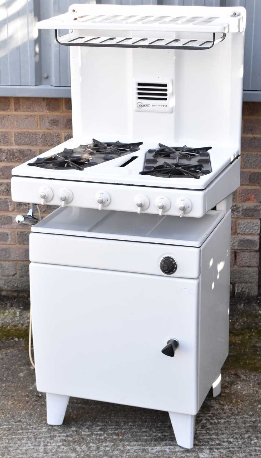 Lot 373 - A New World 84 1950s oven/gas stove.