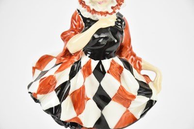 Lot ROYAL DOULTON; figurine, 'Pierrette', HN643,...