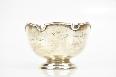 Lot 2369 - GOLDSMITHS & SILVERSMITHS CO LTD; a hallmarked...
