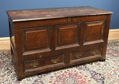 Lot 2979 - An early 18th century oak mule chest, with...