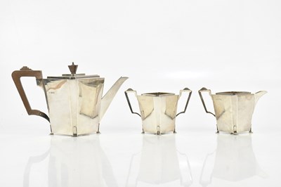 Lot 2442 - S BLANCKENSEE & SON LTD; a George V hallmarked...