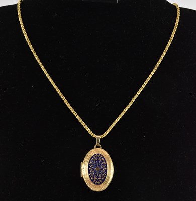 Lot 1409 - A 9ct yellow gold rope twist necklace, length...