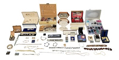 Lot 1528 - A large quantity of assorted costume jewellery...