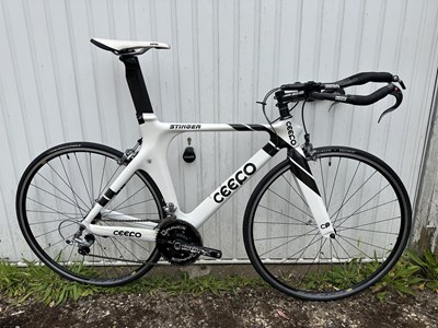 Lot 27 - 2017 Ceepo Stinger - M/54, TT/Triathlon carbon...