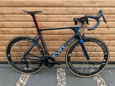 Lot 31 - 2018 Evo CX9.1 - L/57, road carbon fibre frame,...