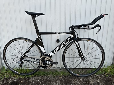 Lot 33 - 2016 Felt B16 - L/57, TT/Triathlon carbon...
