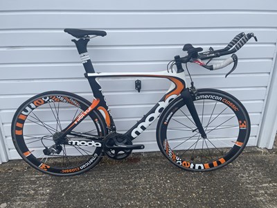 Lot 40 - 2015 Moda Interval - L/57, TT/Triathlon carbon...