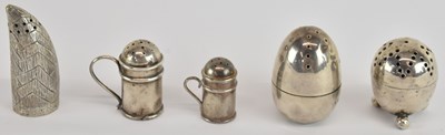 Lot 1072 - A collection of five assorted miniature and...