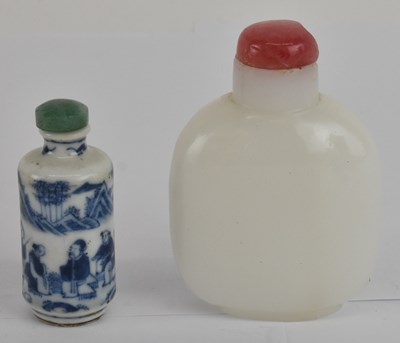 Lot 630 - A 19th century Chinese blue and white...