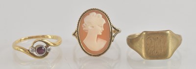 Lot 1265 - Three 9ct gold rings comprising a 9ct gold...