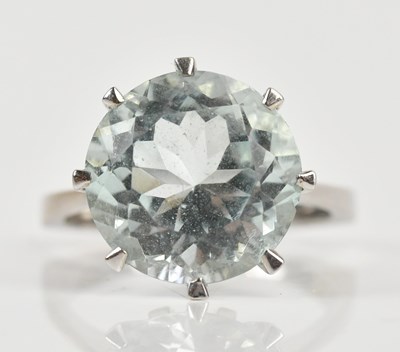 Lot 360 - A white metal aquamarine signet ring, the...