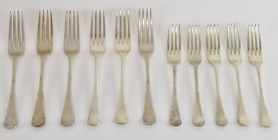 Lot 1048 - VINERS LTD; eleven George V hallmarked silver...