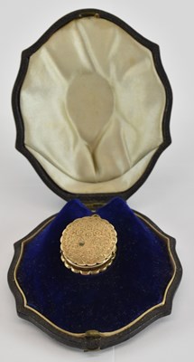 Lot 1425 - A late 19th/early 20th century yellow metal...