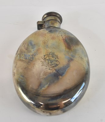 Lot 1064 - DEAKIN & FRANCIS LTD; a George V hallmarked...