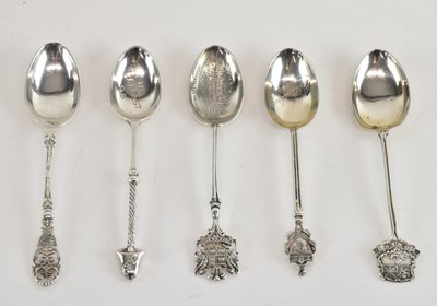 Lot 1177 - Five various early 20th century hallmarked...