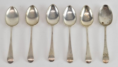 Lot 1175 - VINERS LTD; six George V hallmarked silver...