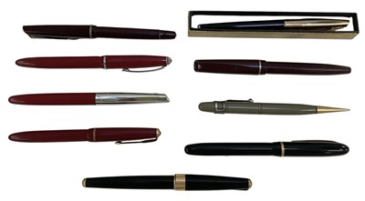Lot 314 - A collection of nine assorted pens and...