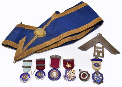Lot 81 - A small collection of assorted Masonic regalia