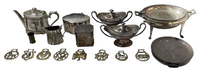 Lot 1012 - Various items of late 19th/early 20th century...
