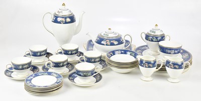 Lot 1714 - WEDGWOOD; a 'Blue Siam' pattern tea/dinner...