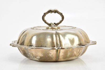 Lot 2299 - An 800 grade silver tureen and cover of shaped...