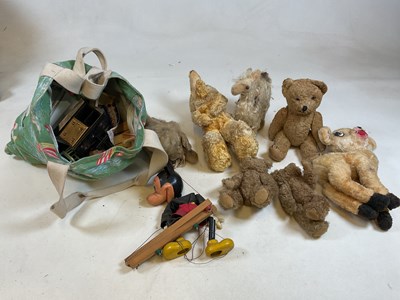 Lot 160 - A collection of various plush teddies and toys,...