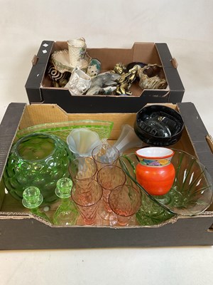 Lot 347 - A mixed collection of coloured glass and ceramics