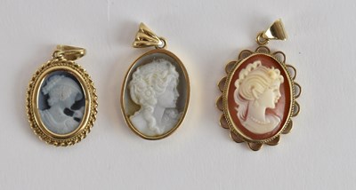 Lot 1422 - Three 9ct gold cameo pendants, lengths 2.6cm...