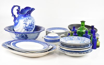 Lot 1915 - A large collection of blue and white transfer...