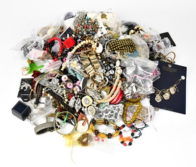 Lot 921 - A large quantity of vintage and modern costume...